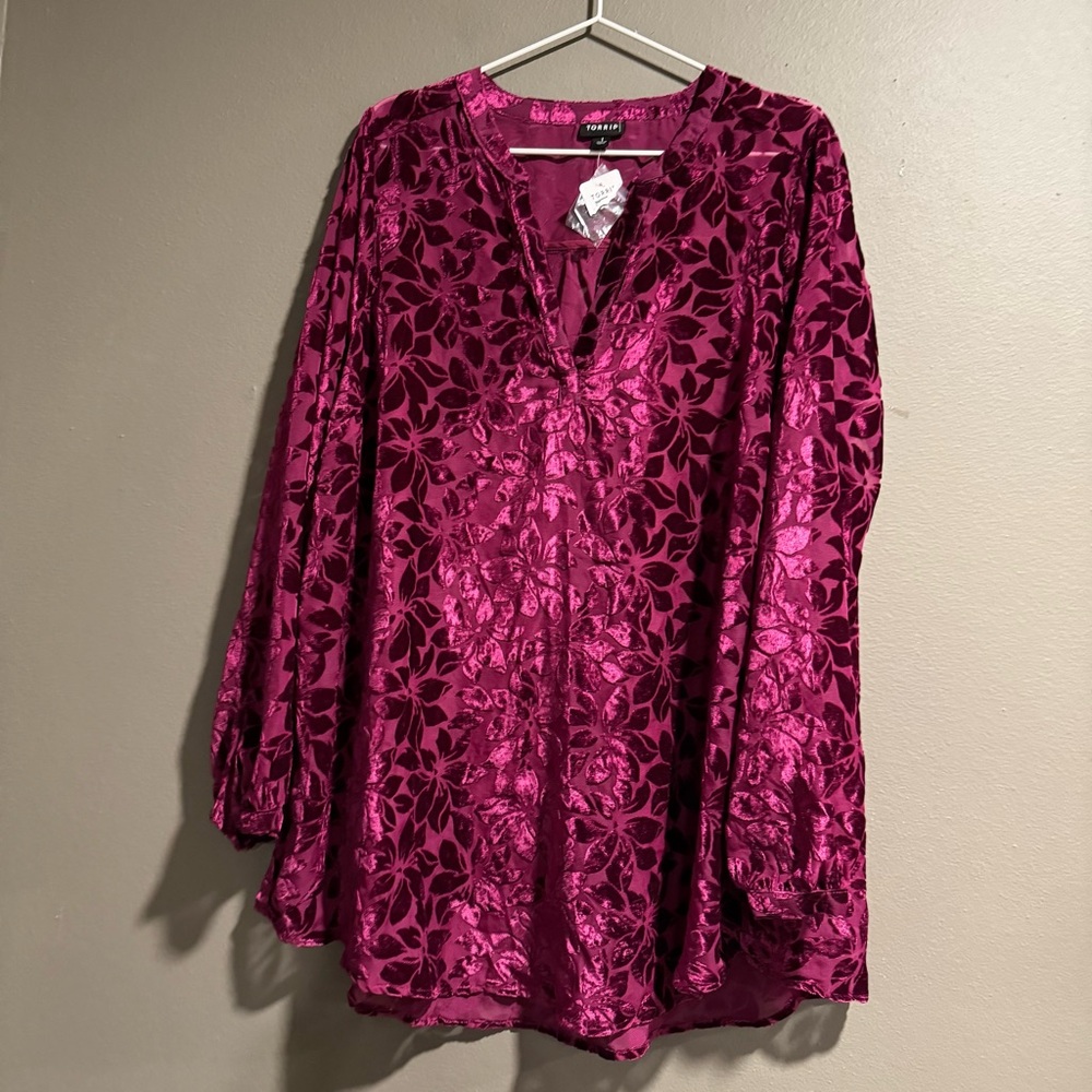 Torrid Burgundy Burnout Whimsy Goth Grunge  Top Size 1